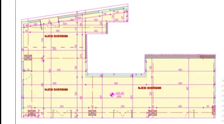 Tirane, jepet me qera dyqan Kati 0, 140 m² 1.570 € (prane hotel arela)