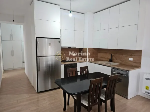 Tirane, jepet me qera apartament 2+1 Kati 6, 100 m² 550 € (Ali Demi)
