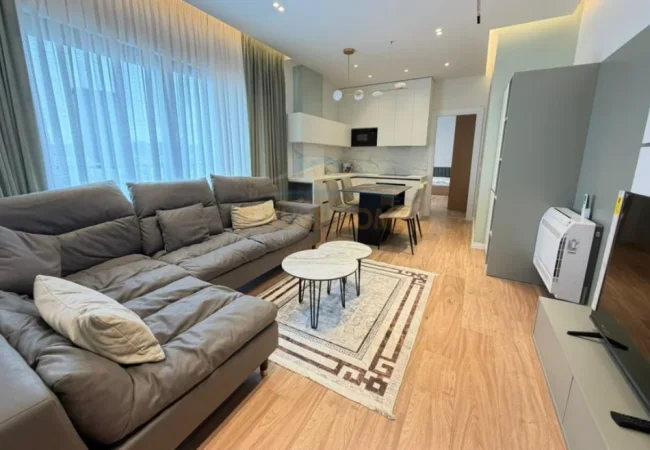 Tirane, jepet me qera apartament 2+1 Kati 12, 82 m² 1.300 € (Rruga e Barrikadave)
