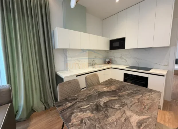 Tirane, jepet me qera apartament 2+1 Kati 12, 82 m² 1.300 € (Rruga e Barrikadave)