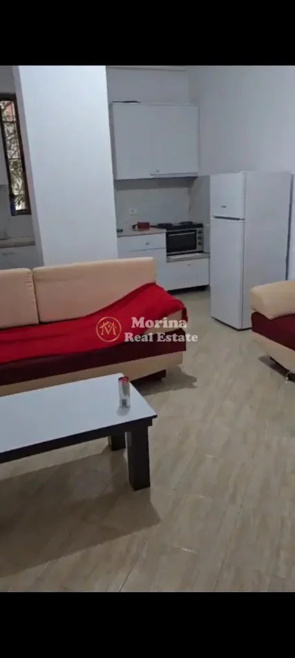 Tirane, jepet me qera apartament 1+1 Kati 2, 75 m² 340 € (Rruga 5 Maji)