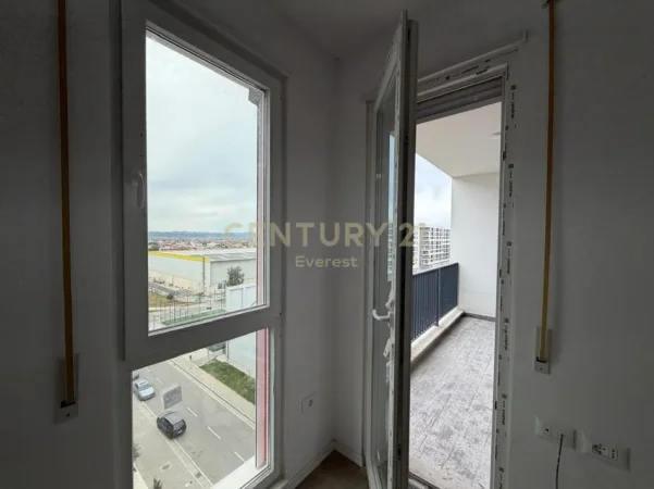 Tirane, shitet apartament 1+1 Kati 6, 71 m² 90.000 € 