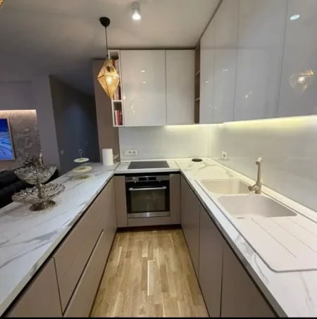 Tirane, shitet apartament 3+1+Aneks+Ballkon Kati 2, 130 m² 390.000 € 