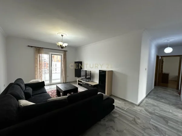 Tirane, jepet me qera apartament 2+1 , 120 m² 600 € (laprake dritan hoxha)
