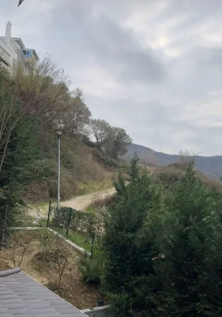 Tirane, jap me qera apartament 2+1+Aneks+Ballkon Kati 3, 120 m² 1.200 € (Rruga Pinare)