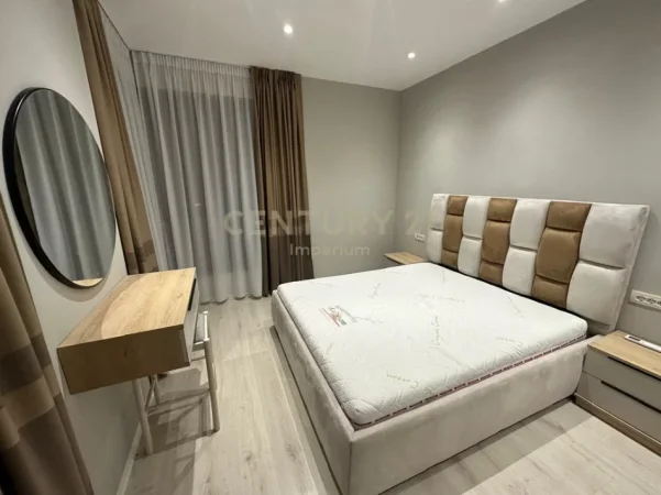 Tirane, jepet me qera apartament 2+1 Kati 7, 86 m² 700 € (astiri unaza e re)