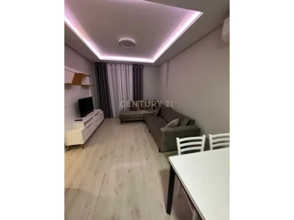 Tirane, jepet me qera apartament 2+1 Kati 7, 86 m² 700 € (astiri unaza e re)
