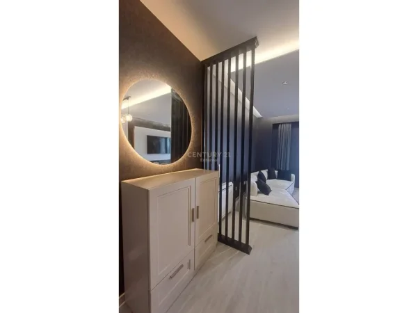 Tirane, jepet me qera apartament 2+1+Ballkon Kati 9, 114 m² 1.500 € (rruga e kavajes)