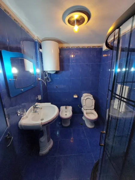Tirane, shitet nga Pronari, pa-komision apartament 2+1+Ballkon Kati 5, 