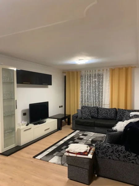 Tirane, shitet nga Pronari, pa-komision apartament 2+1+Ballkon Kati 5, 