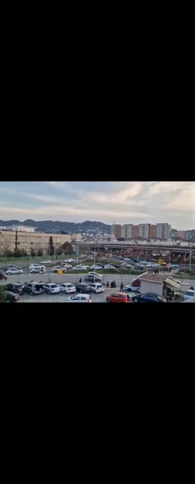 Tirane, jepet me qera Vile 1+1+Aneks+Ballkon Kati 4, 80 m² 330 € 