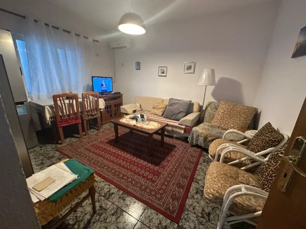 Tirane, shitet apartament 2+1+Ballkon Kati 5, 70 m² 120.000 € (Blloku i Ambasadave )