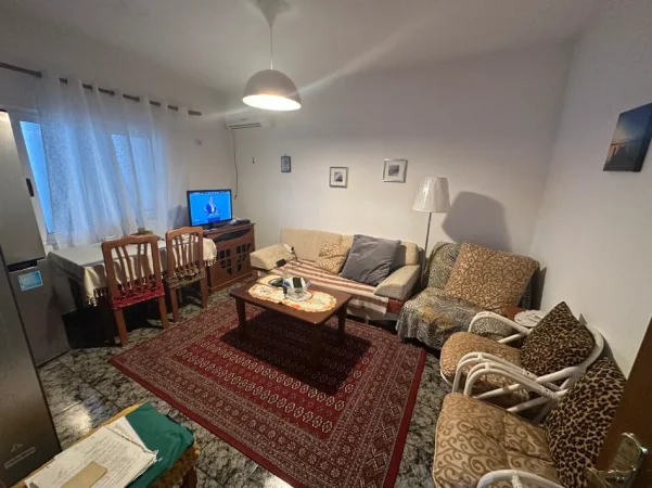 Tirane, shitet apartament 2+1+Ballkon Kati 5, 70 m² 120.000 € (Blloku i Ambasadave )
