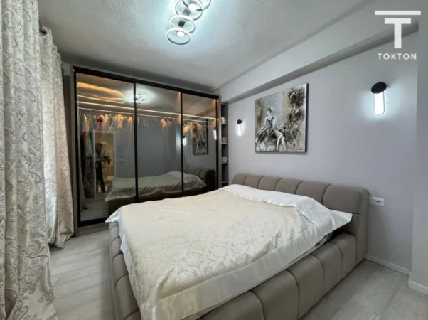 Tirane, shitet apartament 2+1+Ballkon Kati 6, 123 m² 380.000 € (Stadiumi Dinamo)