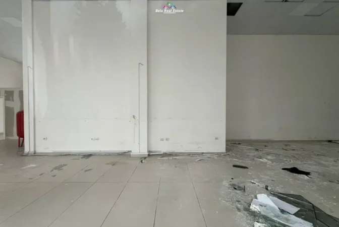 Shqiperi, jepet me qera ambjent biznesi , 140 m² 1.570 € (rruga e barrikadave)