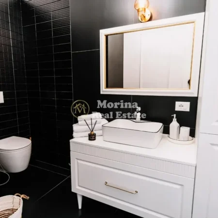 Tirane, jepet me qera apartament 1+1 Kati 9, 75 m² 600 € (Astir, Vila L)