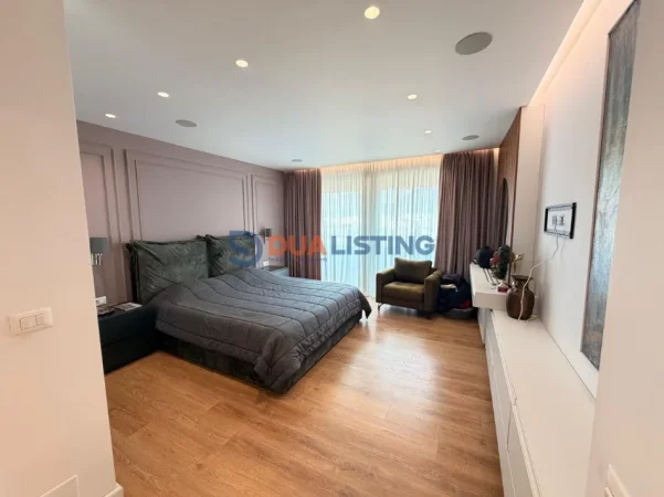 Tirane, shitet apartament 3+1 , 162 m² 800.000 € (Air Albania Stadium)
