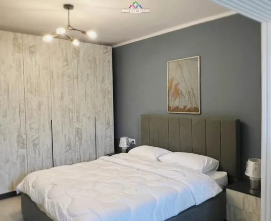 Tirane, jepet me qera apartament 1+1 Kati 3, 78 m² 680 € (Rruga e Durrsit)