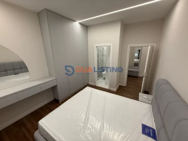 Tirane, jepet me qera apartament 2+1 , 137 m² 1.300 € (Kodra e Diellit)