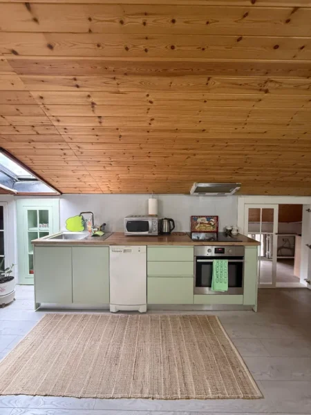 Tirane, jepet me qera apartament 2+1 Kati 4, 90 m² 600 € (Rruga e Dibres, prane Viles Gold)