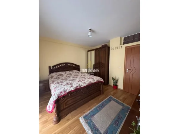 Tirane, jepet me qera apartament 1+1 Kati 5, 80 m² 700 € (Stadiumi Dinamo, Prane Rruges se Kosovareve)