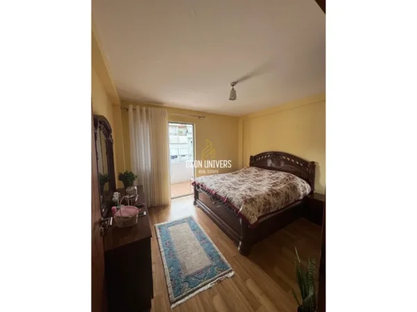 Tirane, jepet me qera apartament 1+1 Kati 5, 80 m² 700 € (Stadiumi Dinamo, Prane Rruges se Kosovareve)