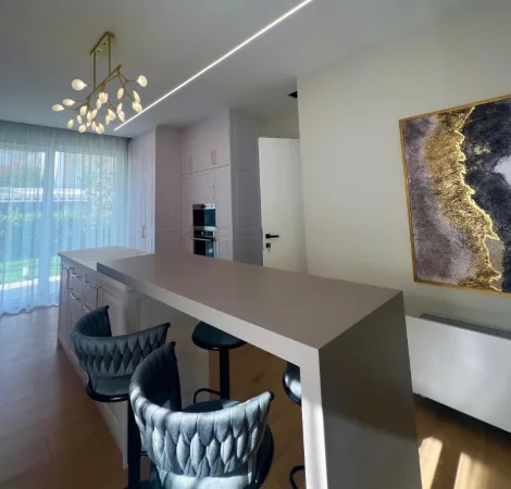 Tirane, jepet me qera apartament 3 Katshe Kati 0, 500 m² 5.000 € (Mjull-Bathore)