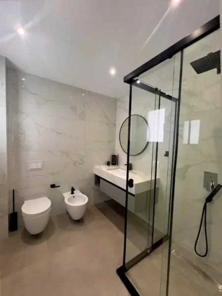 Tirane, jepet me qera apartament 3 Katshe Kati 0, 500 m² 5.000 € (Mjull-Bathore)