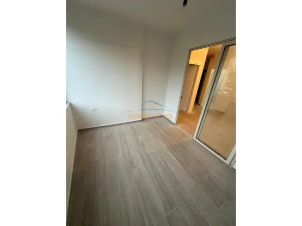 Tirane, shitet apartament 2+1 Kati 4, 60 m² 85.000 € (FRESK , Rruga e Thesarit)