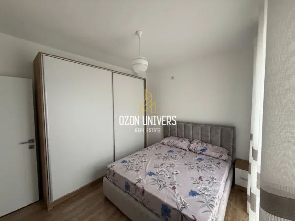 Tirane, jepet me qera apartament 2+1+Ballkon Kati 3, 80 m² 550 € (Selitë)