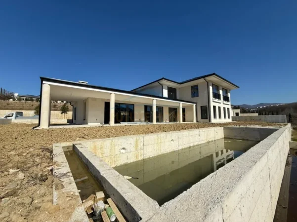 Tirane, shes apartament 3 Katshe Kati 0, 1.261 m² (teg)