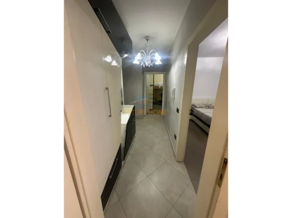 Tirane, jepet me qera apartament 2+1 Kati 2, 99 m² 600 € (ASTIR , Prane Viles L)