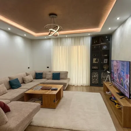 Tirane, shitet apartament 2+1 , 89 m² 290.000 €