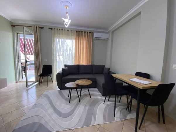 Tirane, jepet me qera apartament 2+1 Kati 7, 90 m² 570 € (Unaza e Re)