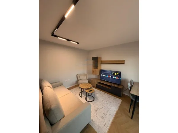 Tirane, shitet apartament 1+1 Kati 4, 53 m² 149.000 € (RRUGA SIRI KODRA)