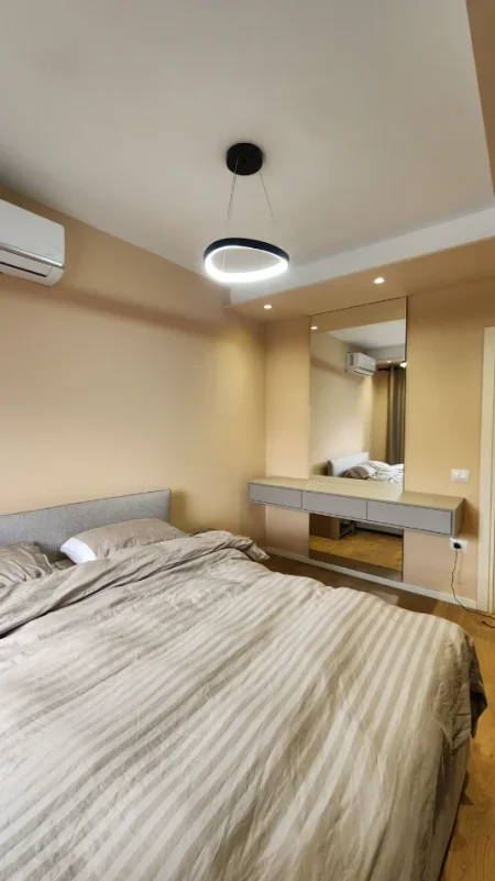 Tirane, shitet apartament 2+1+Ballkon Kati 3, 117 m² 370.000 € (Rruga e Durresit)