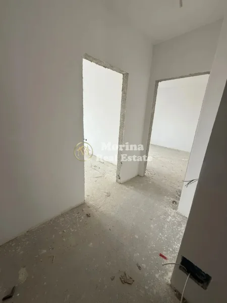 Tirane, shitet apartament 1+1 Kati 4, 73 m² 138.000 € (Rruga e Dibres)