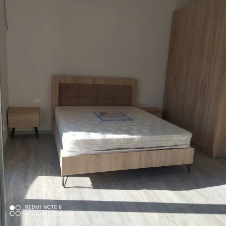 Tirane, jap me qera apartament 1+1 Kati 2, 54 m² 350 € (Rruga aleks caci-TIRANA)