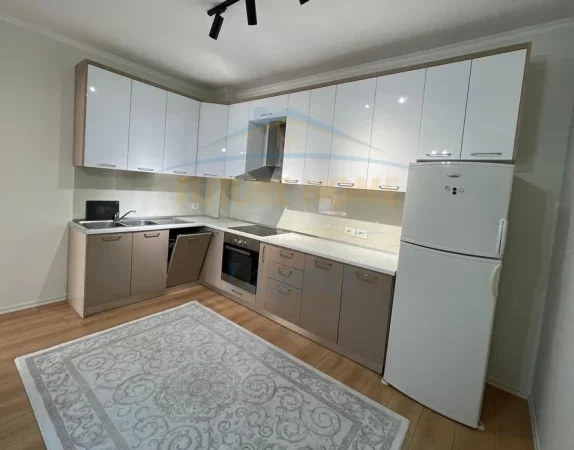 Qera, Apartament 2+1+2, Kopshti Zoologjik, Tiranë