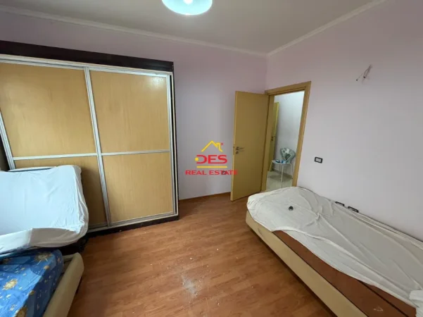 Shqiperi, jepet me qera apartament 1+1+Ballkon Kati 6, 70 m² 250 € (Rruga Lef Sallata)