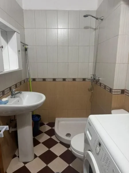 Tirane, jepet me qera 1+1+Ballkon Kati 6, 60 m² 47.000 € (Myslym Shyri)