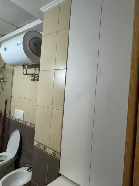 Tirane, jepet me qera apartament 1+1 Kati 2, 70 m² 500 € (Don Bosko tek Bujtina e Gjelit)