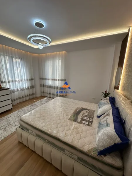 Tirane, shitet apartament 2+1+Ballkon Kati 7, 116 m² 265.000 € 