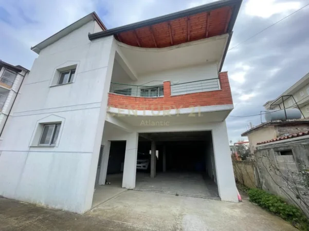 Durres, jepet me qera shtepi 2+1 Kati 2, 90 m² 350 € (Porto Romano,Durres)