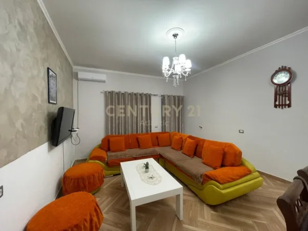 Durres, jepet me qera shtepi 2+1 Kati 2, 90 m² 350 € (Porto Romano,Durres)