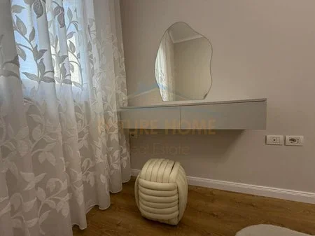 Tirane, shitet apartament 2+1 Kati 1, 95 m² 165.000 € 