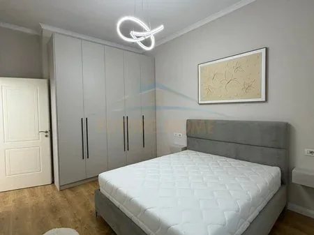 Tirane, shitet apartament 2+1 Kati 1, 95 m² 165.000 € 