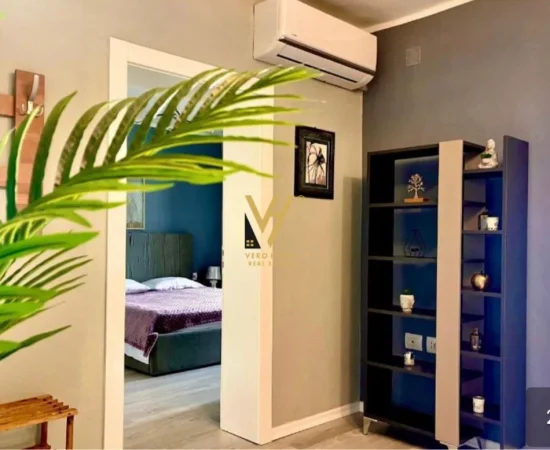 Tirane, jepet me qera apartament 1+1+Ballkon Kati 3, 78 m² 670 € (RRUGA E DURRESIT)