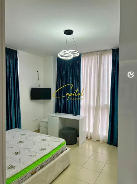 Tirane, jepet me qera apartament 2+1 Kati 1, 100 m² 650 € (BULEVARDI I RI)