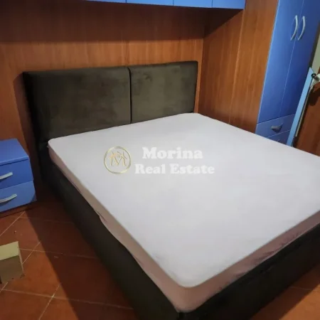 Tirane, jepet me qera apartament 1+1 Kati 9, 60 m² 600 € (Pallati me Shigjeta)